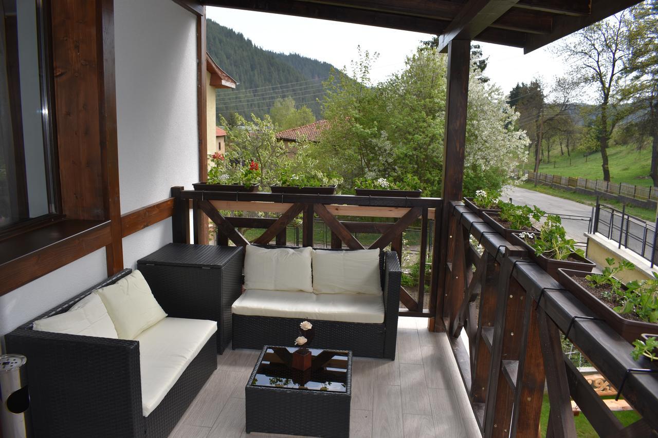 Hotel Bavaria House à Govedartsi Extérieur photo